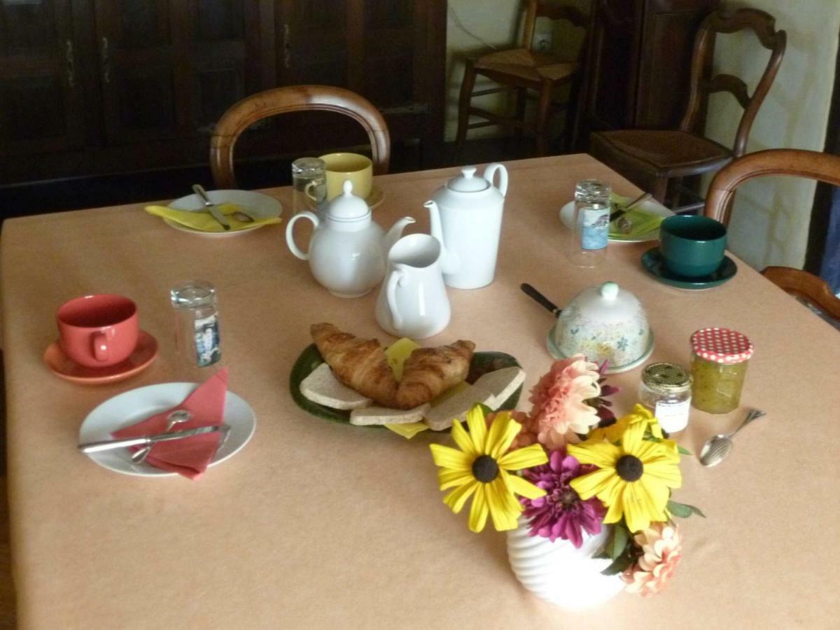 Bed and Breakfast La Sauleraie à Frazé Extérieur photo