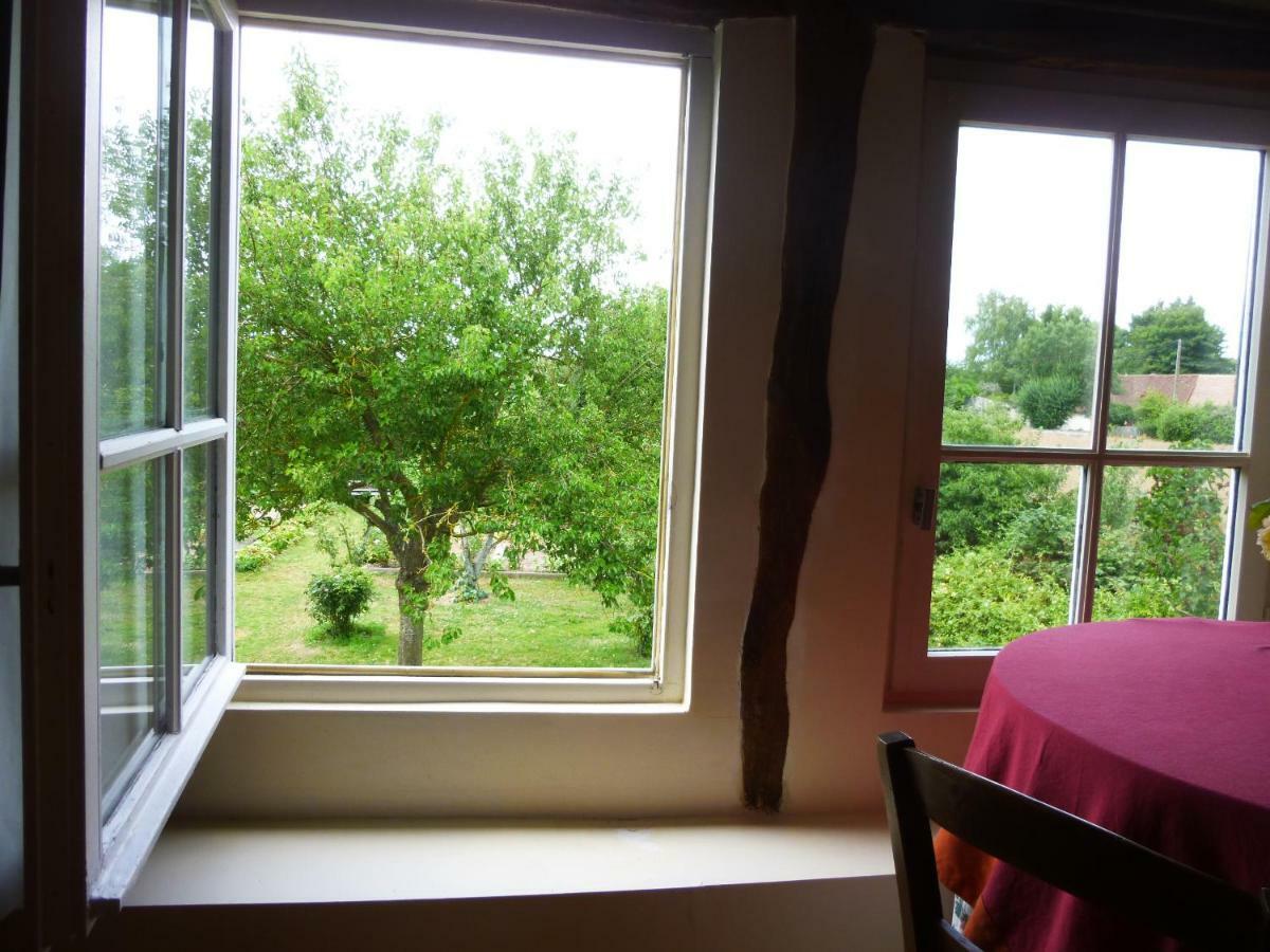 Bed and Breakfast La Sauleraie à Frazé Extérieur photo